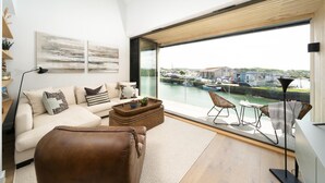 Living area - 3 Bed in Hayle (oc-b624277) (Hele)