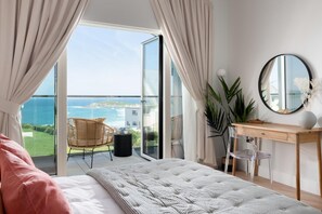 Room - 4 Bed in Fistral (oc-b584261) (Newquay)