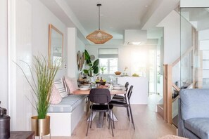 Dining - 4 Bed in Fistral (oc-b584261) (Newquay)