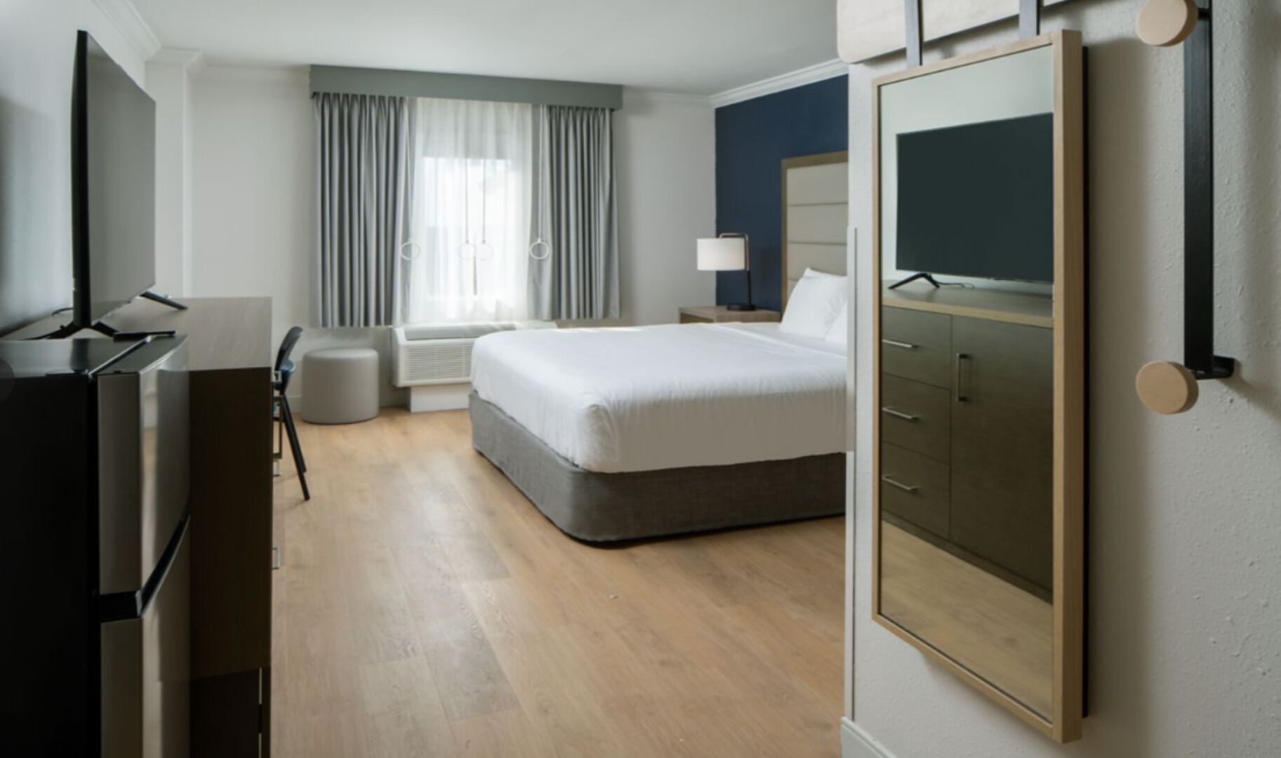 Studio, 1 King Bed