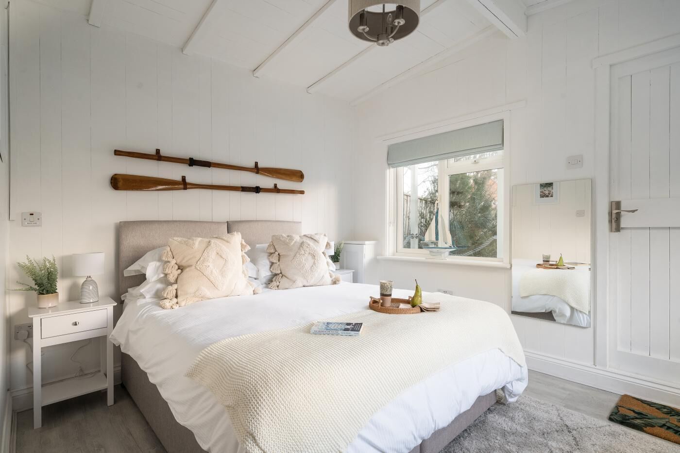 Iron/ironing board, travel crib, WiFi (free), bed sheets