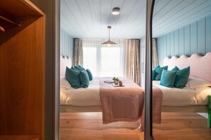 Room - 3 Bed in Watergate Bay (oc-b597580) (Tregurrian)