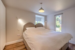 Room - 1 Bed in Bournheath (oc-h45428) (Catshill)