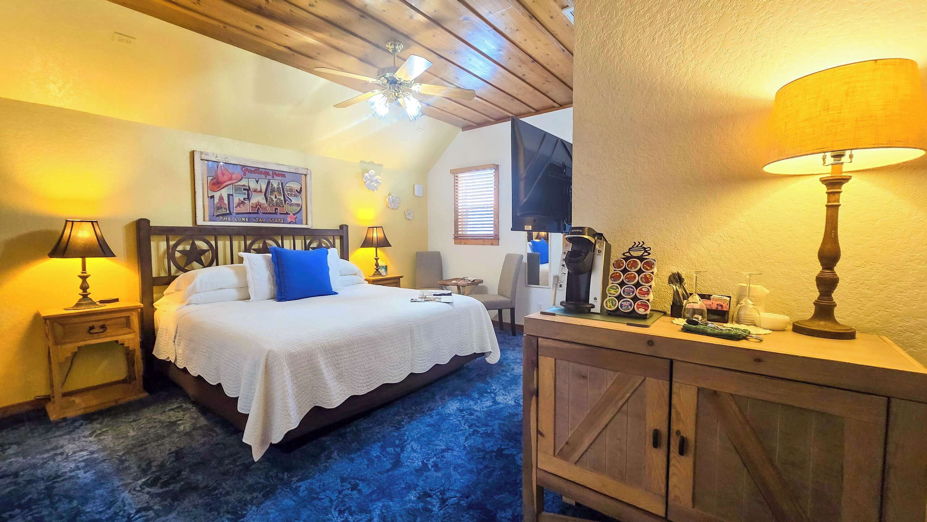 2 bedrooms, individually decorated, individually furnished