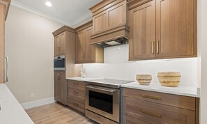 Private kitchen - Grandview Deluxe · 2 Bedroom · 2 Baths - Unit 3 (Owensboro)