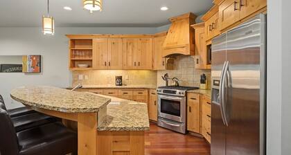 Ramona Falls Condo 301 at South Grand Lodge | Sleeps 10, Dedicated Bunk Room