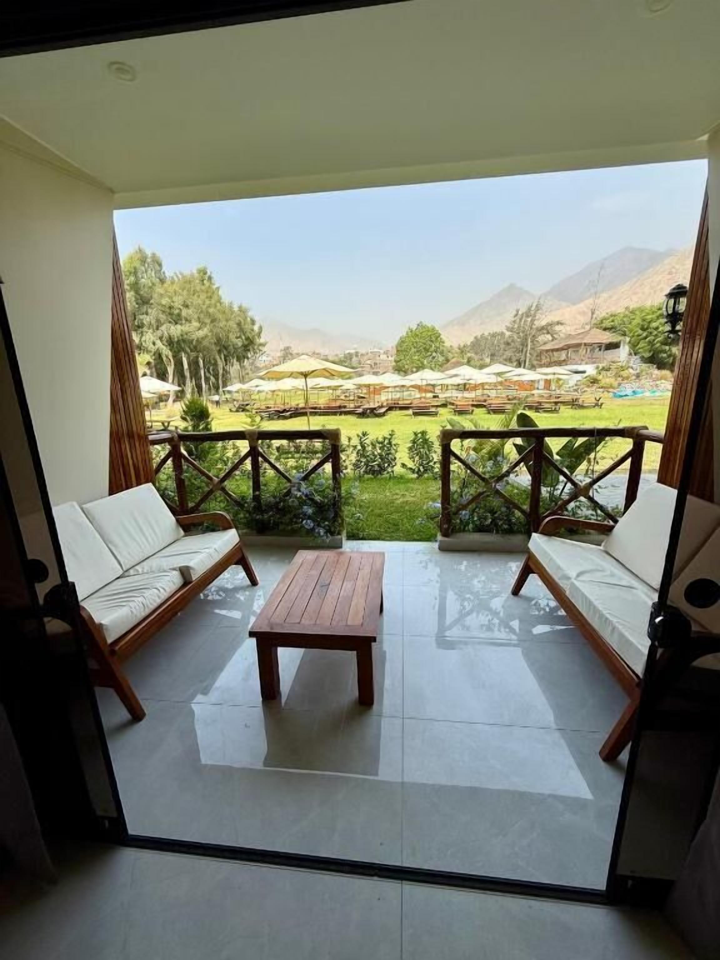 Junior Suite, Garden View | Property grounds