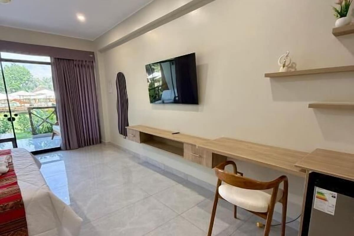 Junior Suite, Garden View | Free WiFi