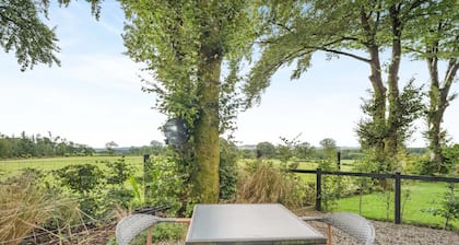 1 Bed in St. Anns (oc-s44941)