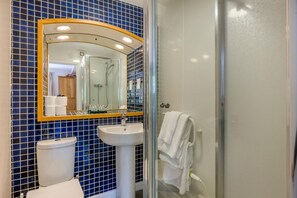 Bathroom - 2 Bed in Barnham Broom (oc-s42614) (Barnham Broom)