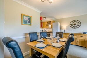 Dining - 2 Bed in Barnham Broom (oc-s42614) (Barnham Broom)