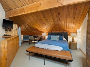 Iron/ironing board, travel cot, WiFi, bed sheets - Escape to Ptarmigan Village 36 (Whitefish)