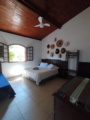 Room - Our 2-bedroom house, 12 km from Inhotim Brumadinho (Brumadinho)