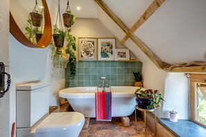 Bathroom - 2 Bed in Morwenstow (oc-s45400) (Morwenstow)