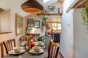 Dining - 2 Bed in Morwenstow (oc-s45400) (Morwenstow)