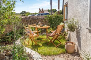 Outdoor dining - 2 Bed in Morwenstow (oc-s45400) (Morwenstow)