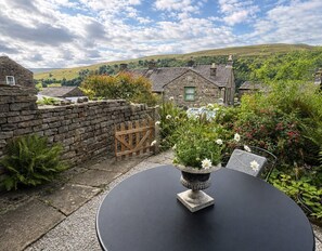 Outdoor dining - 1 Bed in Gunnerside (oc-m45922) (Gunnerside)