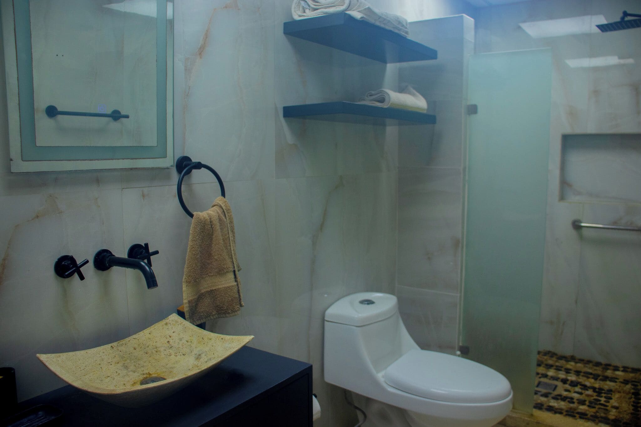 Comfort Double Room | Bathroom | Shower, towels, soap, shampoo