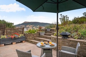 Outdoor dining - 1 Bed in Pantygelli (oc-s45943) (Pantygelli)