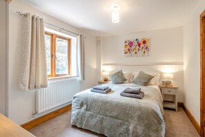 Room - 1 Bed in Pantygelli (oc-s45943) (Pantygelli)