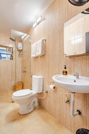 Shower, hair dryer - Vaga Bliss | 1BHK | Vagator | Pool (Anjuna)
