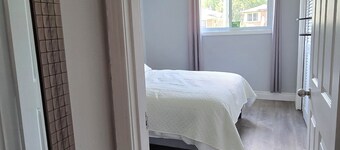 The Thomas House ~ 2Br ~ Pet Friendly ~ Getaway