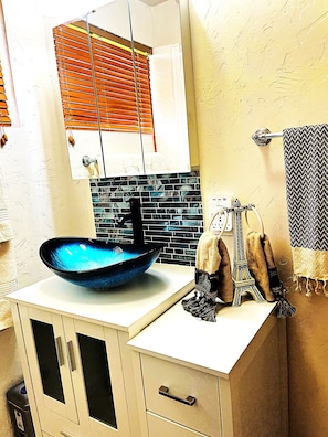 Unclassified image, 4 of 15, button - LOVE THAT AWESOME CASITA! (Las Vegas)