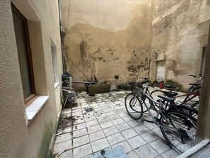 Property grounds - Vrbo Property (Avignon)