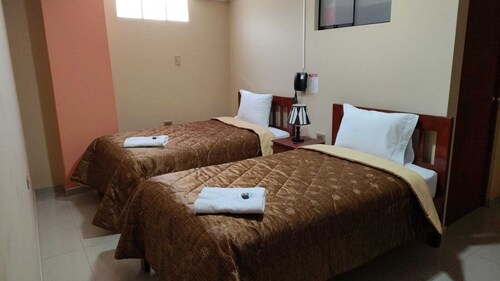 HOTEL EL CASTOR HUARAZ