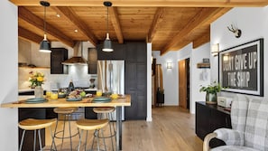 Unclassified image, 3 of 44, button - Salt & Spruce by Avantstay Cannon Beach Retreat + Treetop Deck + Walk To Beach + Haystack Rock (Cannon Beach)