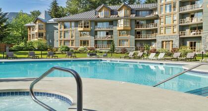Whistler Village Escape Near Ski Lifts with Hot Tub & Spacious 1BR Suite