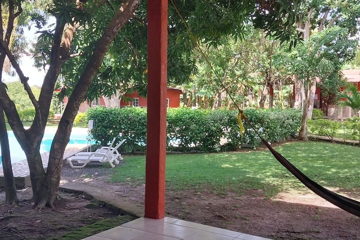 Casa família, vista para o jardim | Terraço/pátio