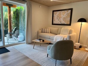 Living area - Salal Suite - Hot Tub, Fire Pit, Spa Bathroom, Luxury Suite, on a Working Farm (Powell River)