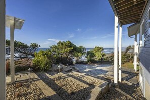 Property grounds - Sanctuary at Seal Rock (Seal Rock)