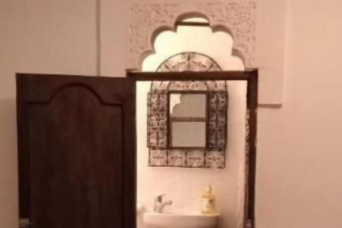 Single Room, Patio, Garden View | Bathroom | Towels