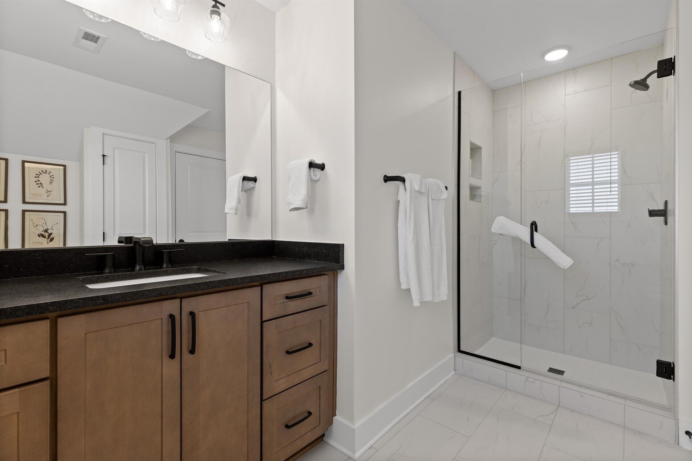 Shower, towels