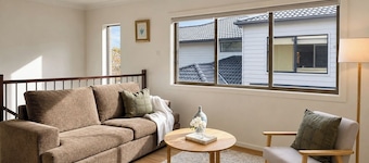 4BR Point Cook Home | Sleeps 8 | Free Parking