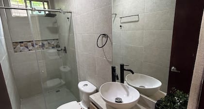 DELUXE HOUSE IN TOLU: Pool + Kiosk + Ocean Your vacation home near the ocean in Tolu