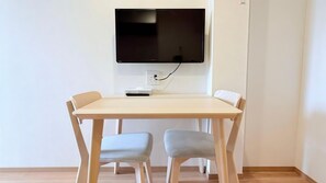 Unclassified image, 3 of 9, button - Aoba Residence Designer Apartments 403 (大阪市)