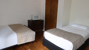 Caja de seguridad en la habitación, wifi y ropa de cama
