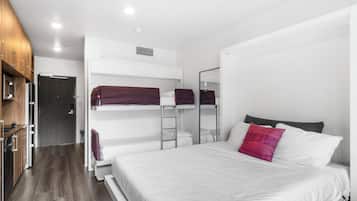 1 bedroom, desk, iron/ironing board, free WiFi