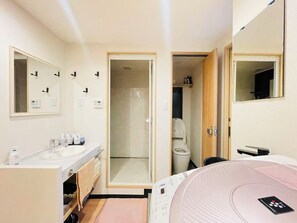 Bathroom - Aoba Residence KOHARU: 2-Minute Walk to Nishikujo Station, 60 sqm, 3-Bedroom Residence Near USJ (大阪市)