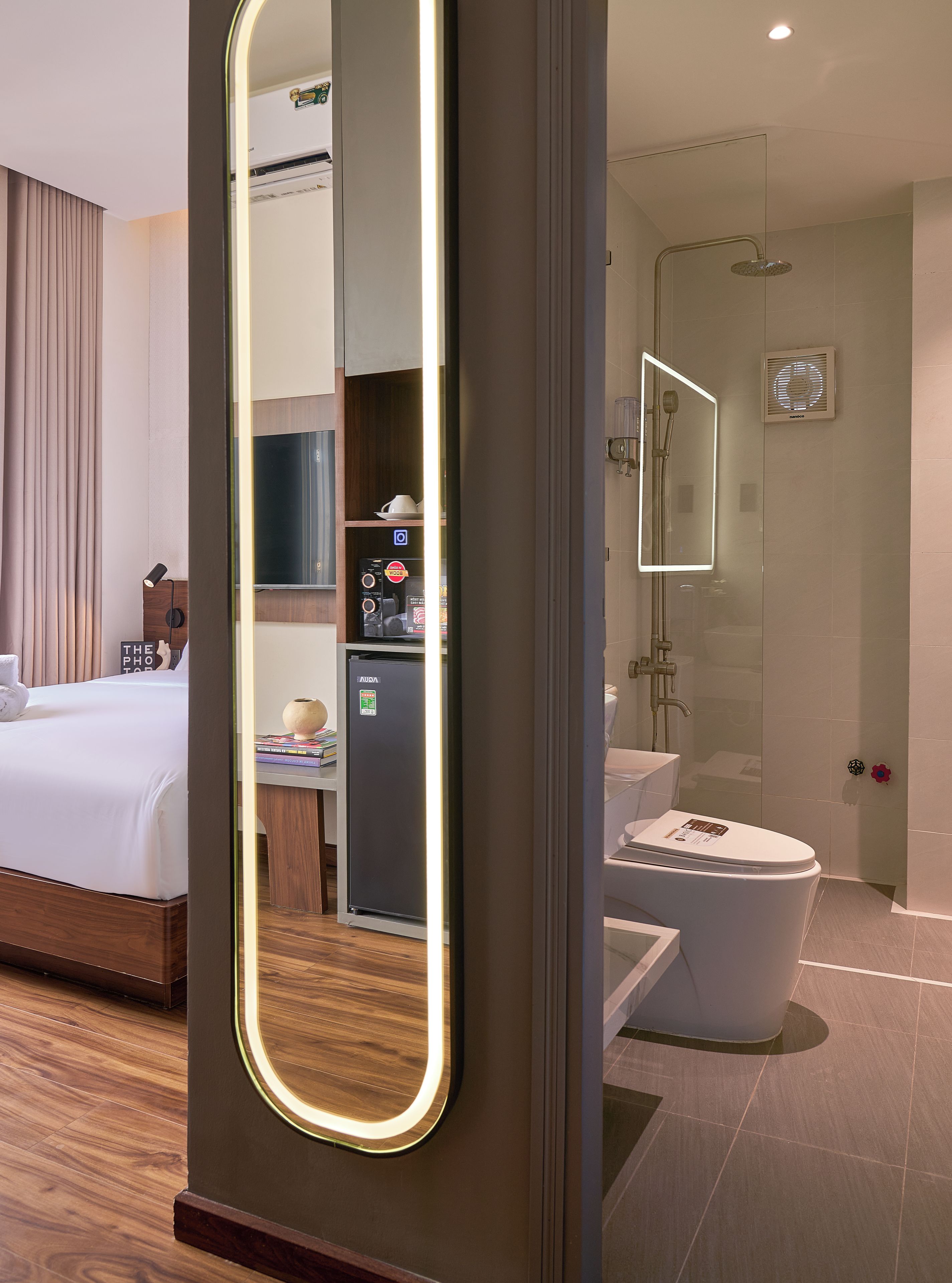 Deluxe Room, City View | Bathroom