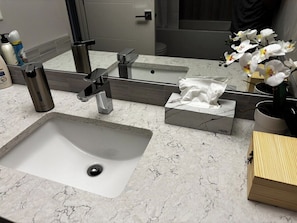Immagine non classificata, 4 di 35, pulsante