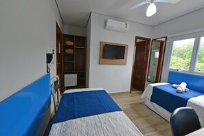 Room - Rest Easy in a Contemporary Retreat Near Intendente Câmara Station - 1.7 miles (Ipatinga)