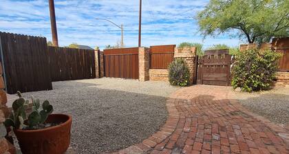 Unique 2-bedroom Castle house near U of A