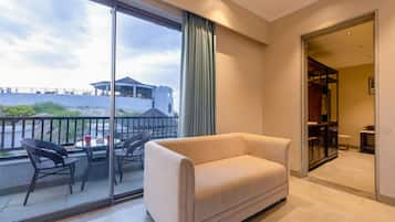 Jawai Suite | Iron/ironing board (on request), WiFi (free)