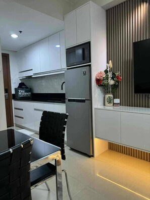 Interior - Cozy Scandinavian-inspired Condo With Balcony Facing SM Mall of Asia (Pasay)