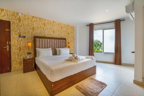Unclassified image, 2 of 17, button - Bumblebee Hotel (Kadawatha)