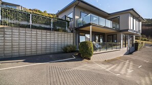 Uklassifisert bilde, 3 av 18, knapp